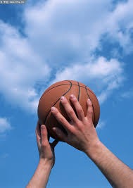 锦标赛（MTT）策略：如何在泡沫期（Bubble）疯狂收割？（MTT锦标赛泡沫期策略：如何高效收割筹码？）